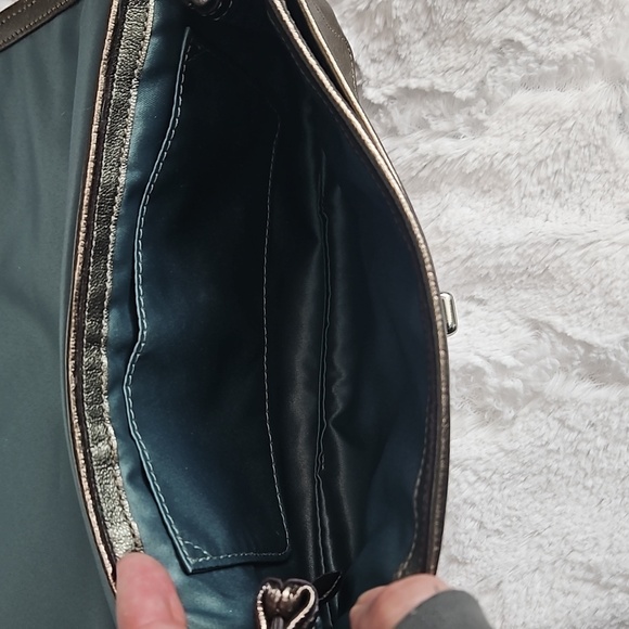 Womens Coach Gold Metallic Clutch Purse Wristlet - Picture 8 of 8